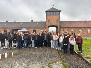 Obrázek k aktualitě: Osvětim: septimáni uctili památku šoa